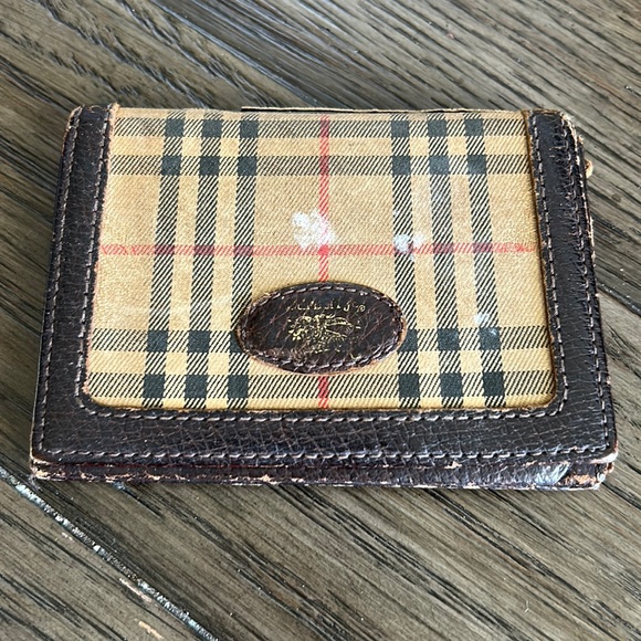 Burberry Handbags - Burberry Nova Check ID Card Wallet